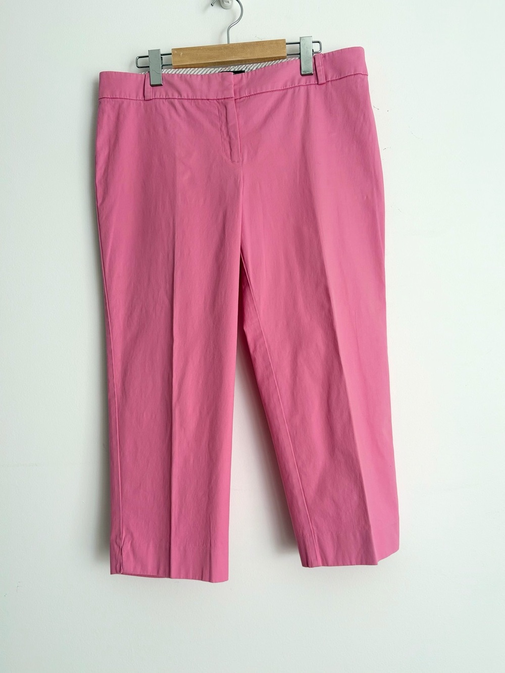 Talbots Tailored Fit Pink Cropped Pants Preppy 12P - Picture 2 of 4